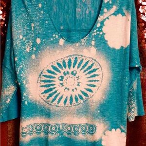 Artistically Enhanced Teal & White Scoop Neck Light Sweater Top.Ideal for Spring